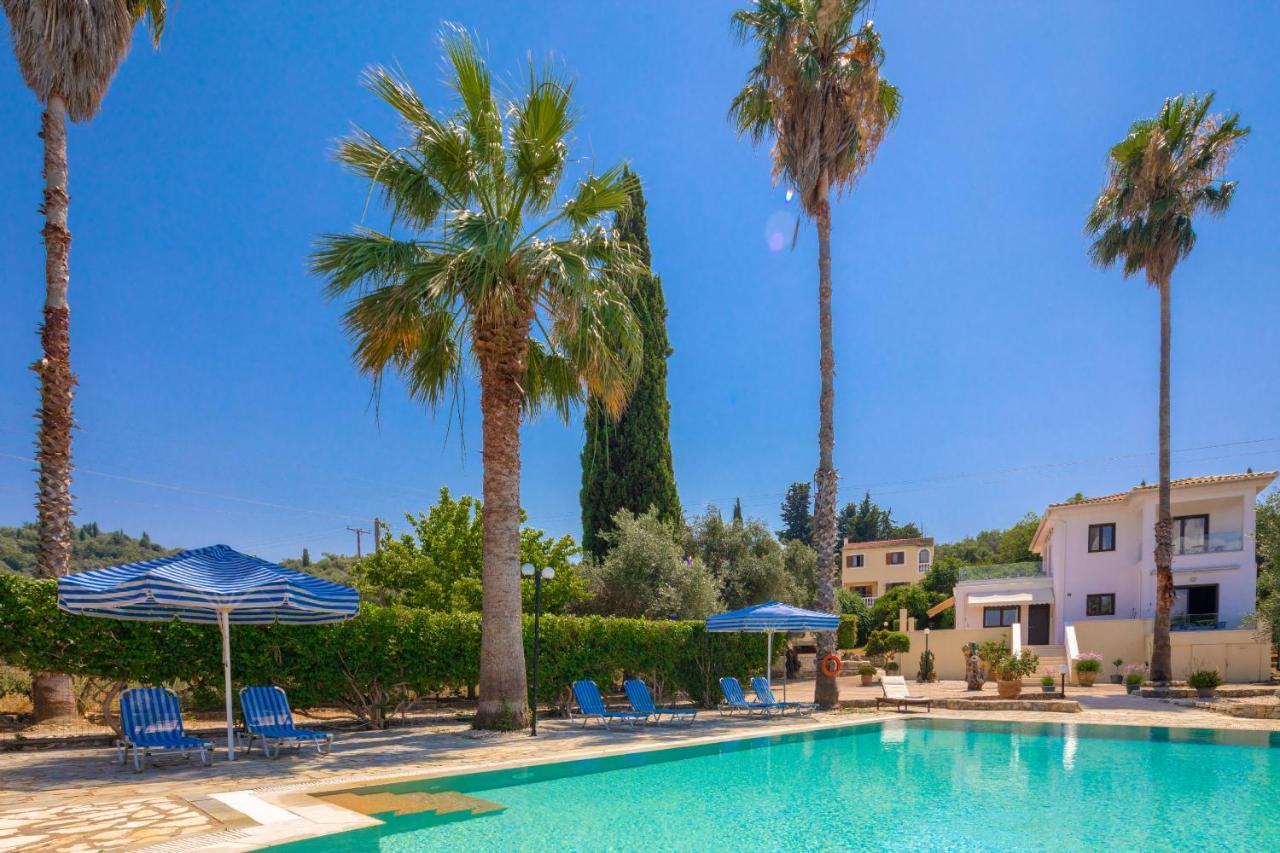 Villa Lianolia Peritheia Екстериор снимка