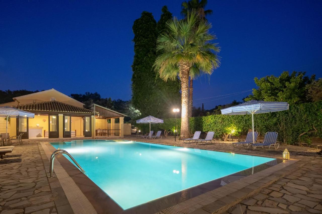 Villa Lianolia Peritheia Екстериор снимка
